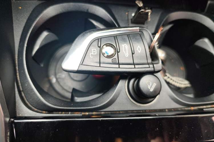 Used BMW 3 Series 2021 Second Facelift 320Li M Sport Package
