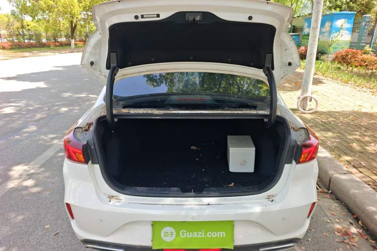 Used CHANGAN Eado 2022 PLUS Blue Whale NE 1.4T GDI DCT Prestige Edition Trunk