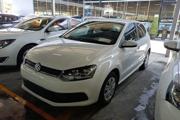 Used Volkswagen Polo 2016 1.4L Manual Fashion Model