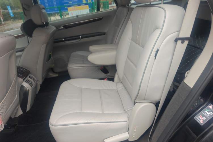 Used Mercedes-Benz R-Class 2010 R 350 L 4MATIC