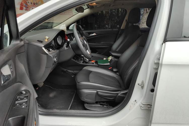 Used Buick Verano 2017 Sedan 20T Dual-Clutch Leading Model