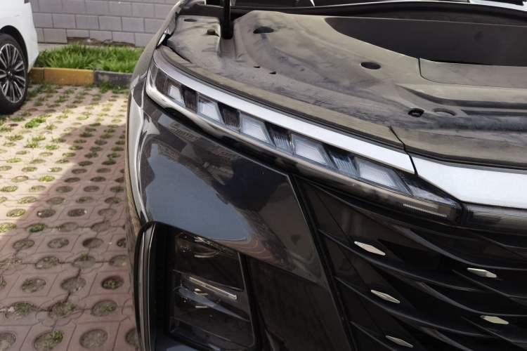 Used Roewe RX5 MAX 2022 1.5T Automatic Zhiwei Prestige Edition