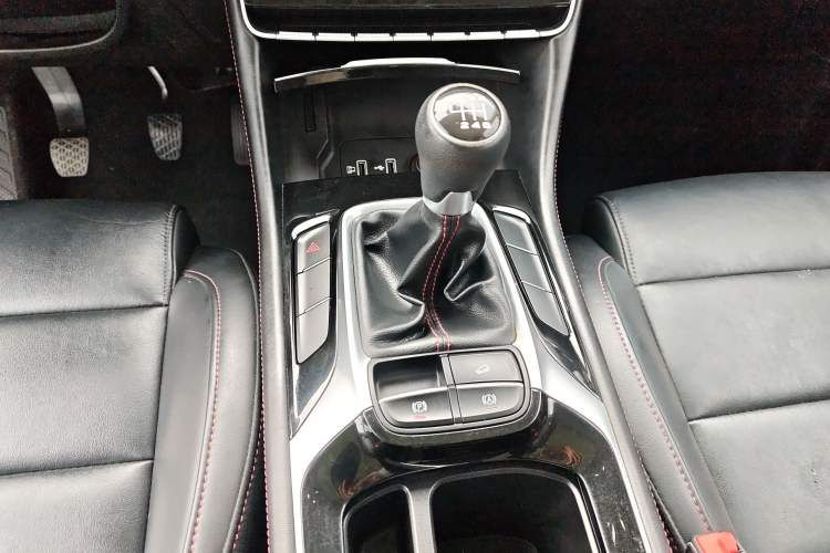 Used MG HS 2018 20T Manual Two-Wheel Drive Hormone-Driven Edition China V Standard