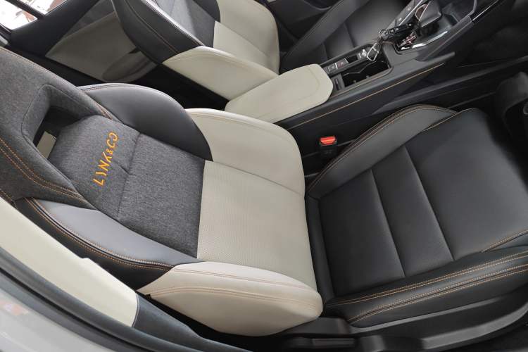 Used Lynk & Co 06 EM-P 2023 1.5T Remix PHEV Pro
