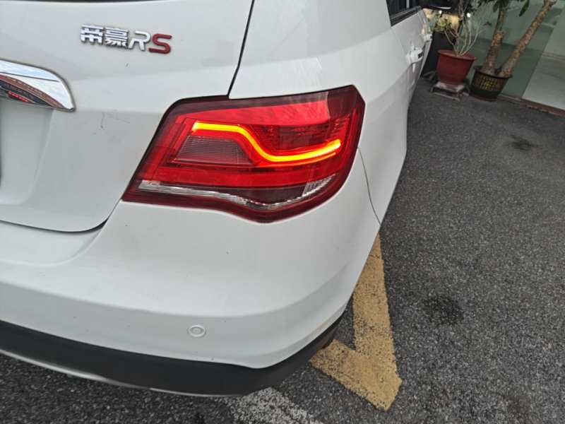 Used Geely Auto Emgrand 2017 Hatchback RS Million Edition 1.5L CVT Upward Version — 7