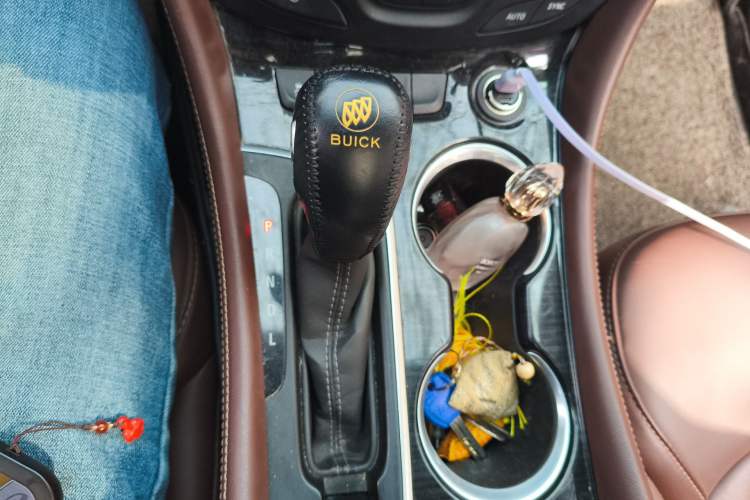 Used Buick Envision 2021 532T Two-Wheel-Drive Elite Version Gear Lever