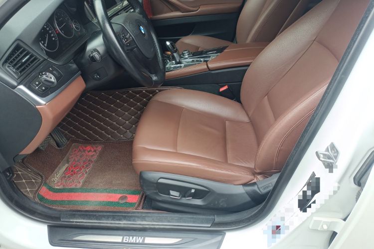 Used BMW 5 Series 2014 520Li Elegant Model
