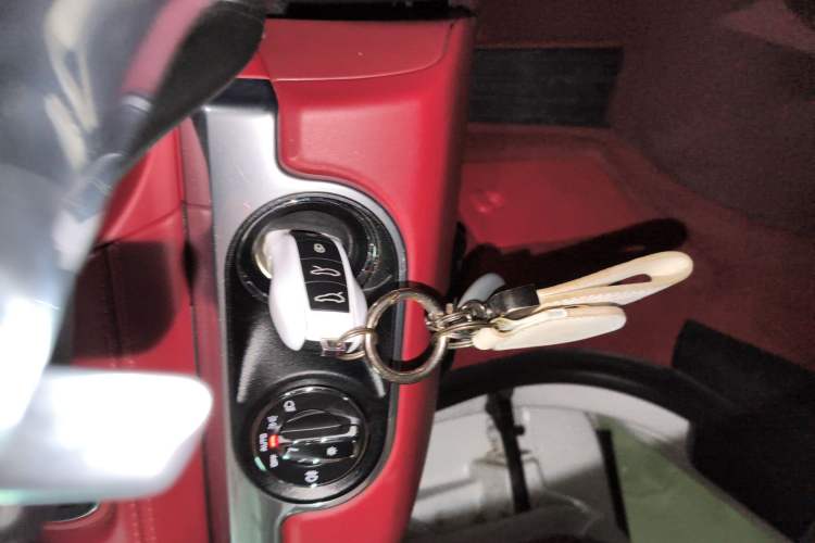 Used Porsche 718 2016 Cayman 2.0T