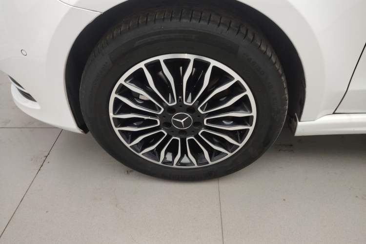 Used Mercedes-Benz V-Class 2017 V 260 L Prestige Extended Edition
