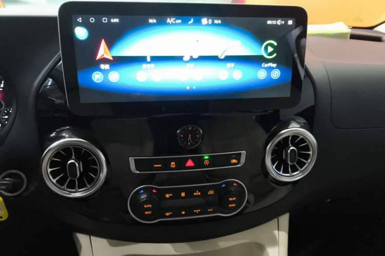 Used Mercedes-Benz Vito 2021 2.0T Elite Version 7 Seats
