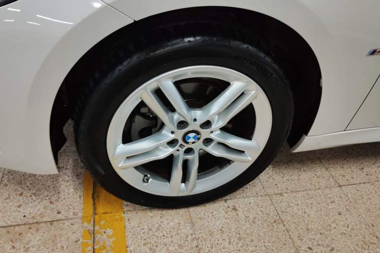 Used BMW 1 Series 2020 120i M Sport Package Left Front Wheel Hub