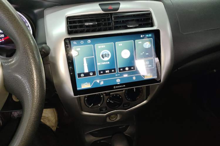 Used Nissan Livina 2013 Jinrui 1.6XL CVT Comfort Edition Audio And AC Panel