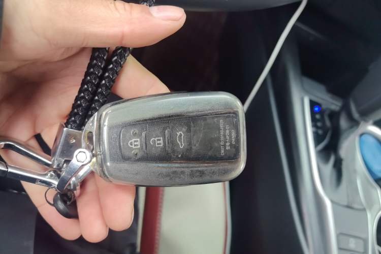 Used Toyota Camry 2023 2.0G Luxury Edition
