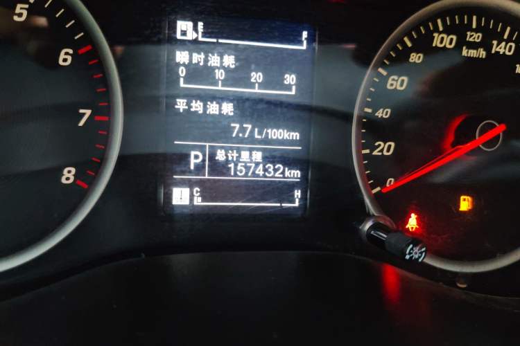 Used Baojun 730 2019 1.5T CVT Fashion Model 7 Seats China VI Emission Standard Odometer Close Up
