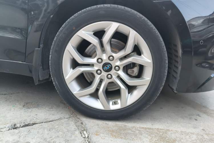 Used Geely Auto Emgrand GT 2015 1.8T Flagship Model