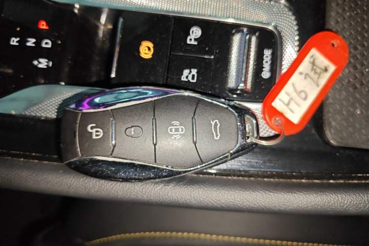 Used Hongqi H6 2023 2.0T ZhiZhen Edition