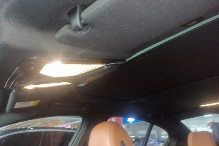 Used BMW 5 Series (Import) 2020 530i M Sport Package
