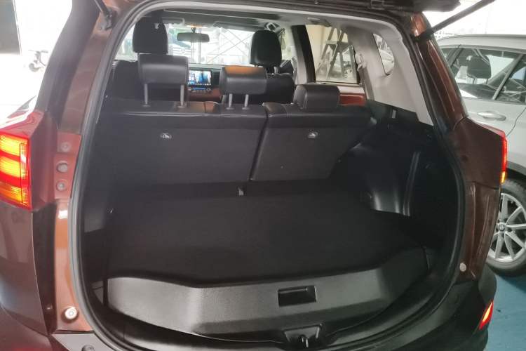 Used Toyota RAV4 2013 2.5L Automatic 4x4 Elite Edition
