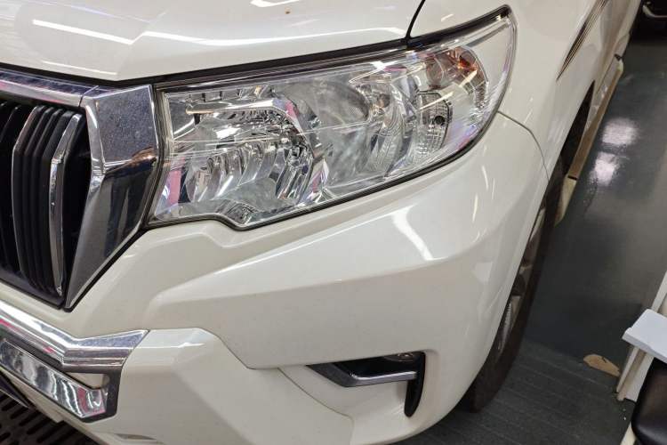 Used Toyota Prado 2017 2.7L Automatic 2700 Gasoline 4x4 7-Seater – Middle East Version Left Front Headlight