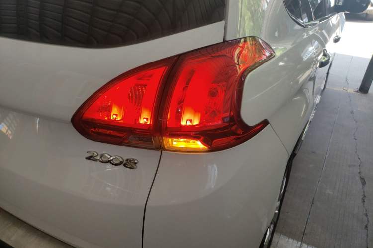 Used Peugeot 2008 2014 1.6L Automatic Fashion Edition
