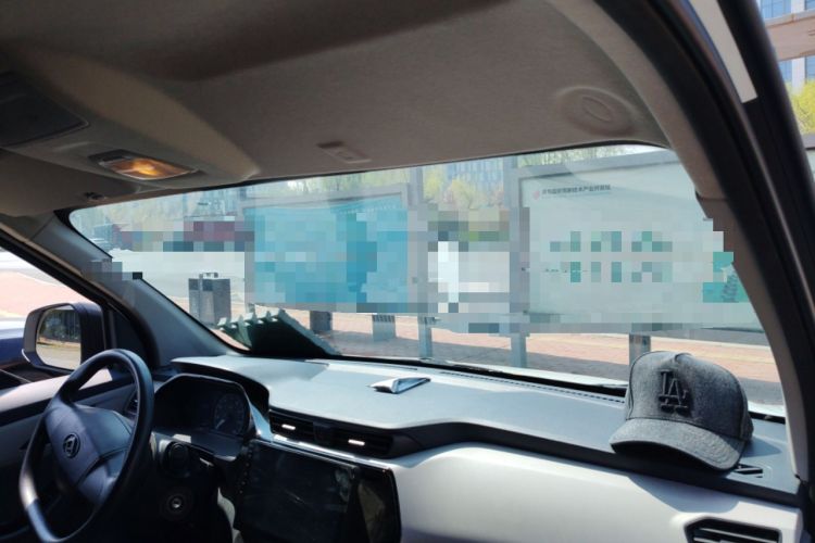 Used SAIC MAXUS EV30 2022 Pure-Electric Smart Logistics Expert with Long Wheelbase Guoxuan
