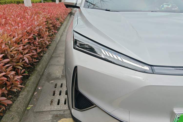 Used Dongfeng Aeolus L7 New Energy 2024 205 Air Right Front Headlight