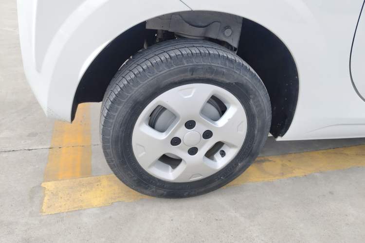 Used Roewe Clever 2021 302km All-Round Version Right Rear Wheel Hub