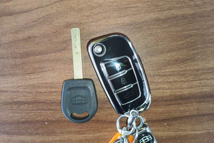 Used Geely Auto Emgrand 2025 4th Generation 1.5L Manual – Dragon Edition
