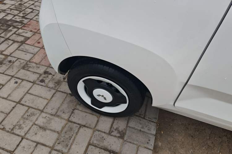 Used Wuling Hongguang MINIEV 2022 Macaron Premium Model – Lithium Iron Phosphate