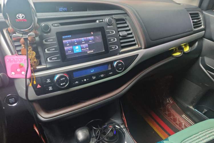 Used Toyota Highlander 2015 2.0T Two-Wheel Drive Luxury Edition 7 Seats