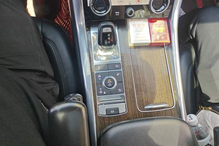 Used Land Rover Range SportNew Energy 2018 P400e Gear Lever