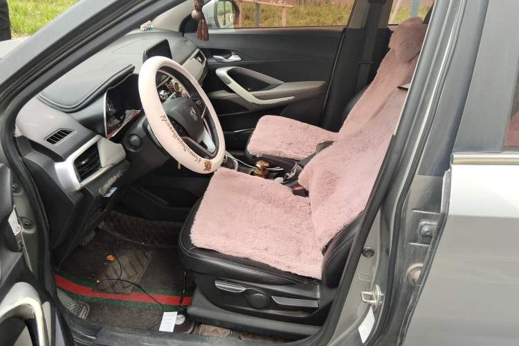 Used Baojun 510 2017 1.5L Automatic Fashion Model
