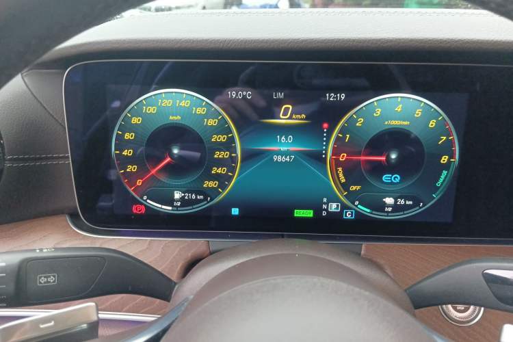 Used Mercedes-Benz E-Class New Energy 2022 Restyled E 350 e L Plug-in Hybrid Sports Sedan
