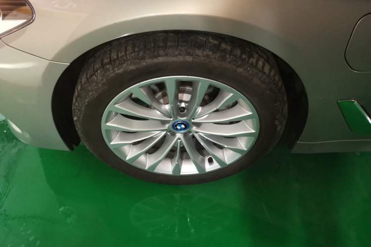 Used BMW 5 Series New Energy 2019 530Le Luxury Package
