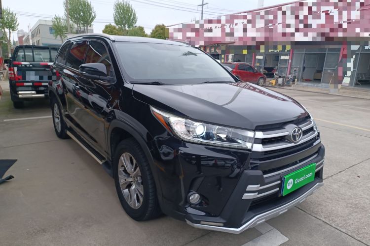 Used Toyota Highlander 2018 2.0T Two-Wheel Drive Elite Edition 5 Seats Emission Standard China V Front Right 45 Deg