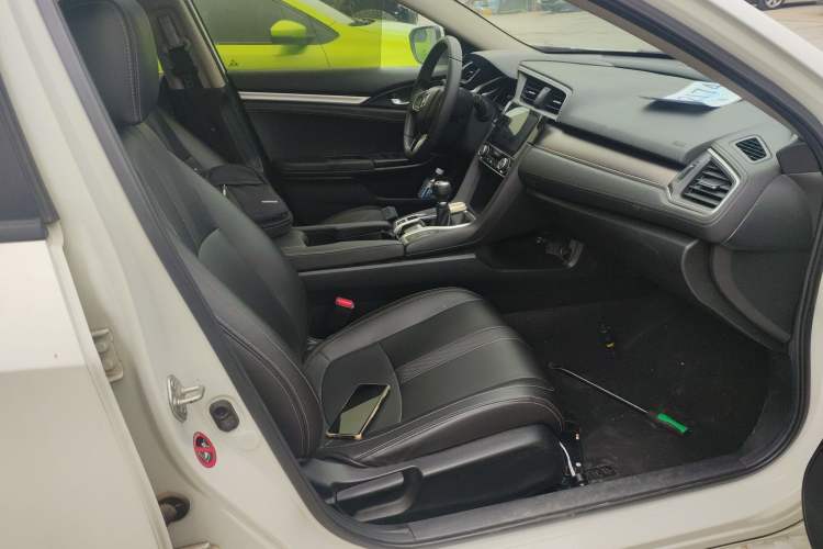 Used Honda Civic 2016 220TURBO Manual Luxury Edition