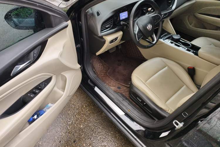 Used Buick Regal 2020 552T Elite Edition Driver Seat