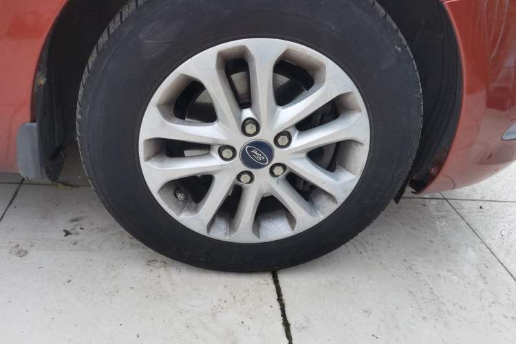 Used Ford Focus 2013 Hatchback Classic 1.8L Manual Base Model