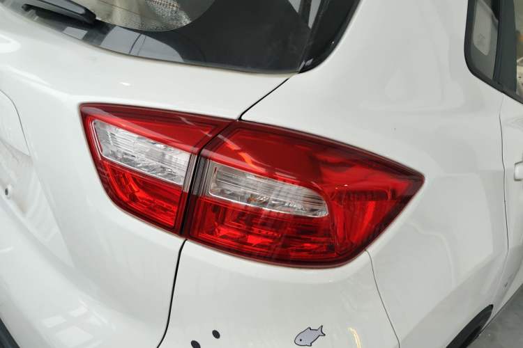 Used CHANGAN CS15 2017 1.5L Automatic Luxury Model with Sunroof
