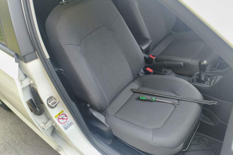 Used Volkswagen Santana 2015 1.6L Manual Fashion Edition Right Front Seat