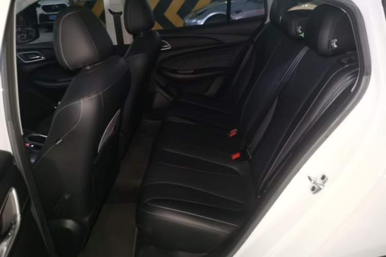 Used Roewe i5 2019 20T Automatic Intelligent Connectivity Super-Power Supreme Edition