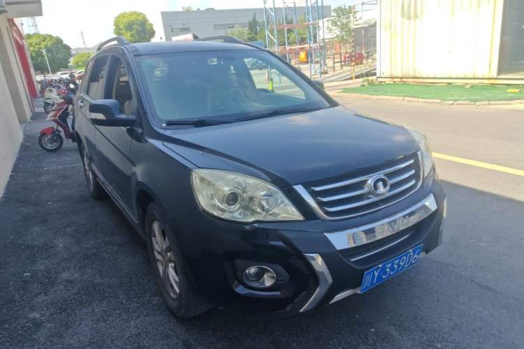 Used Haval H6 2011 Green Silence 2.0T Manual Two-Wheel Drive Urban Model
