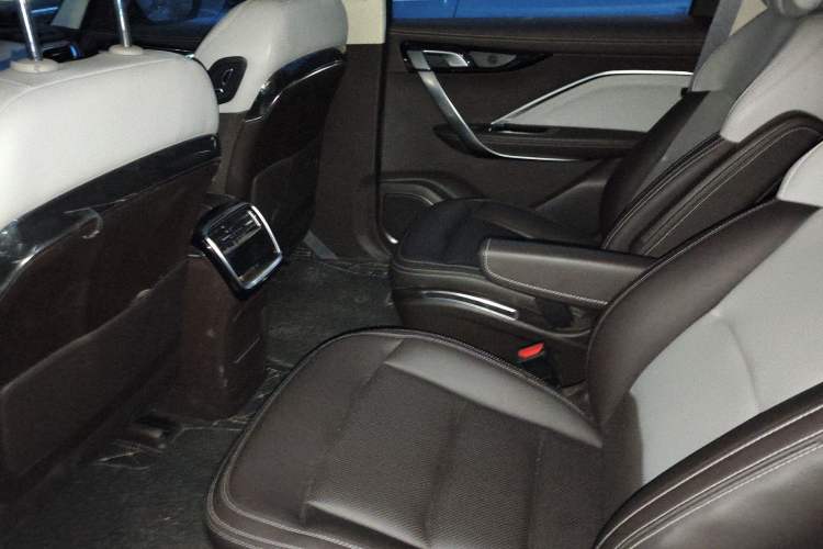 Used Geely Auto Jiajie 2019 1.5TD MHEV DCT Luxury Edition
