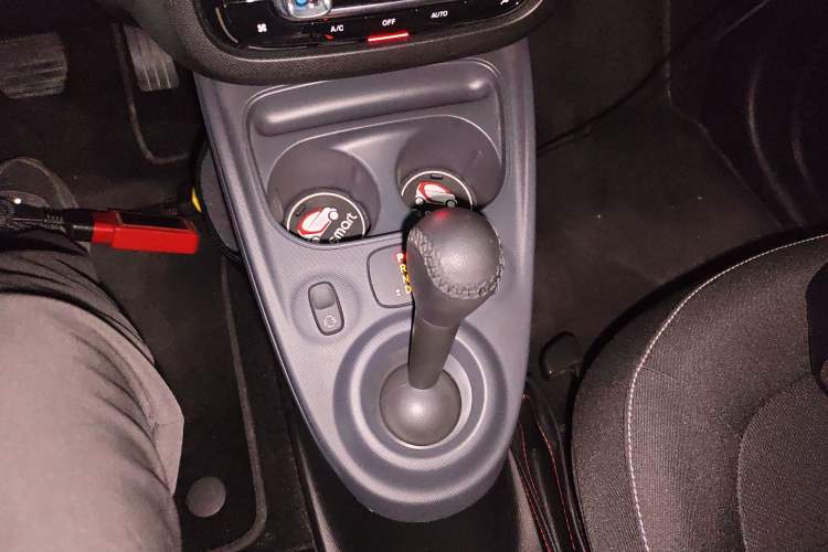 Used smart forfour 2016 1.0L 52 kW Passion Edition
