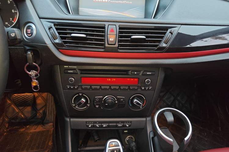 Used BMW X1 2015 sDrive18i Fashion Upgrade Edition Audio And AC Panel