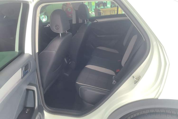 Used Volkswagen T-ROC 2022 280TSI DSG Two-Wheel Drive Elite PLUS
