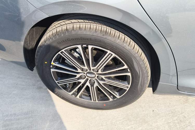 Used Geely Auto Preface 2026 Model Oriental Yao 1.5TD Fuyao Edition
