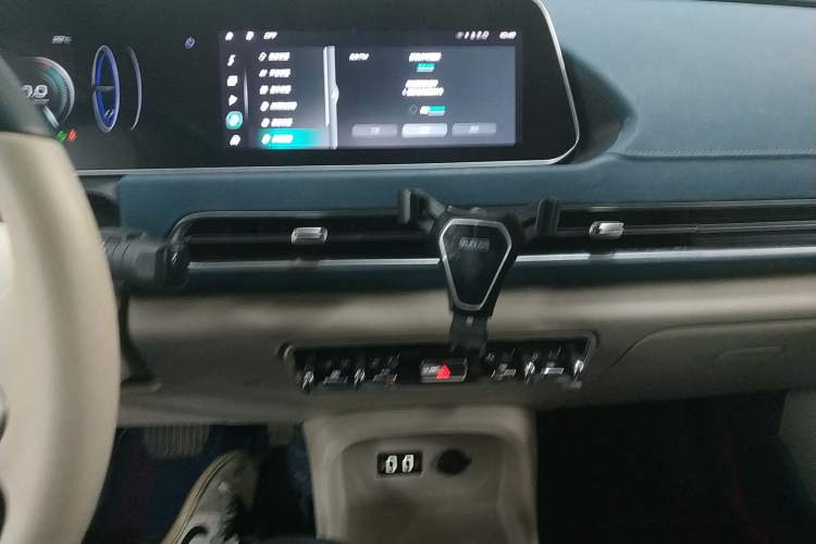 Used ORA Good Cat 2021 400km Standard Range Venus Edition Lithium Iron Phosphate