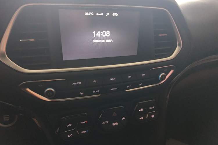 Used GAC Trumpchi GS4 2017 235T Automatic Two-Wheel Drive Luxury Smart Connectivity Version
