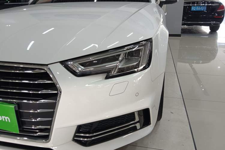 Used Audi A4L 2019 40 TFSI Ambition China VI
